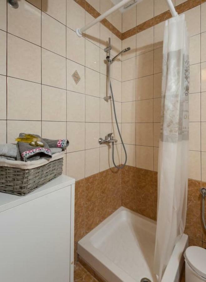 Central Studio! Fiber Wifi, Ac, Private, Self Check-In! Saloniki Zewnętrze zdjęcie